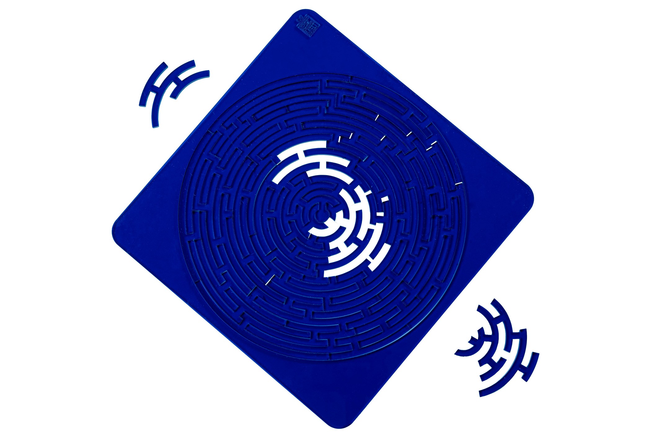 Fotos und Abbildungen von Puzzle: Colors TRIO. ESC WELT.